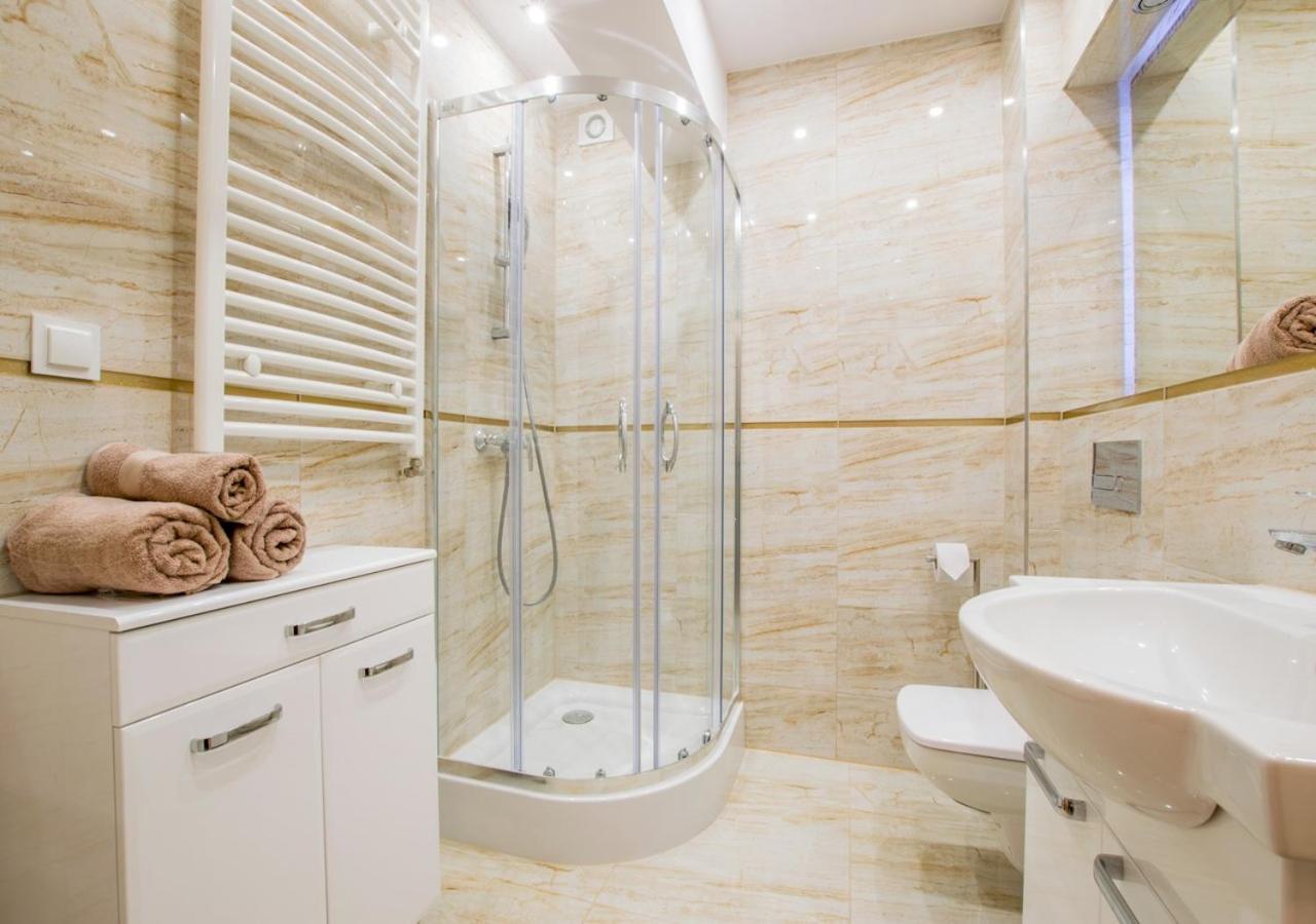 Central Apartments Goleniów Екстериор снимка